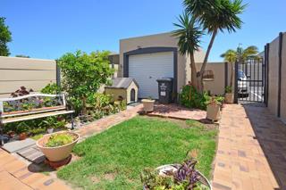 2 Bedroom Property for Sale in Table View Western Cape